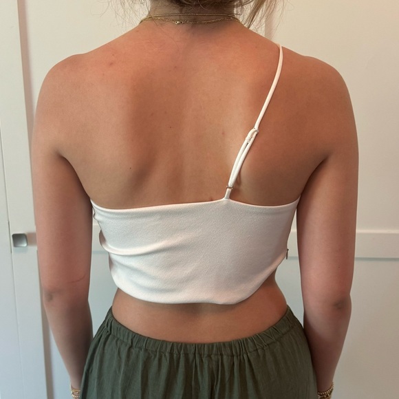 Zara Asymmetrical Top - Picture 3 of 10